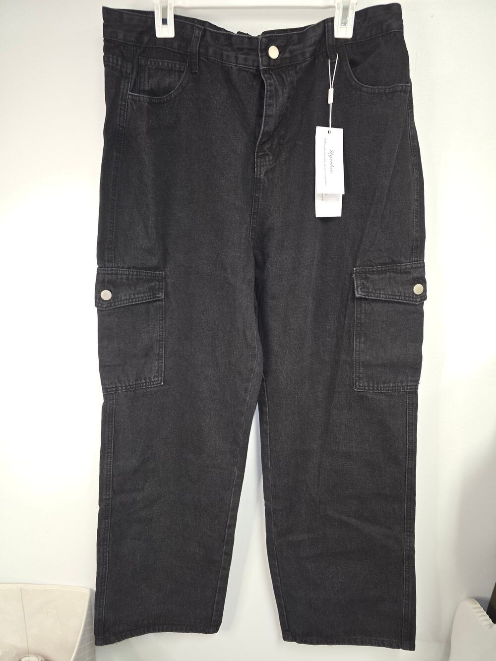 Black cargo jeans women's NWT sz XXL 30" inseam